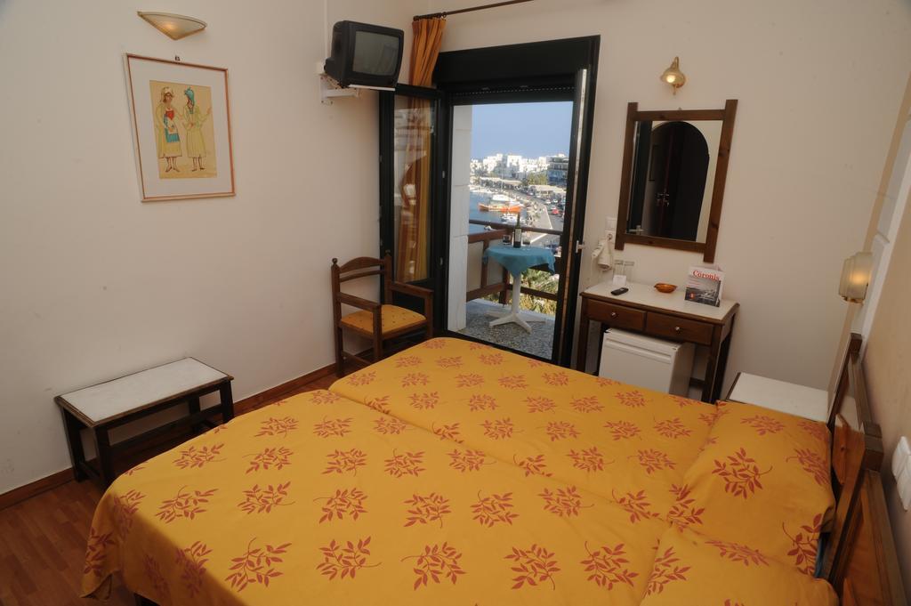 Hotel Coronis Naxos City Kültér fotó